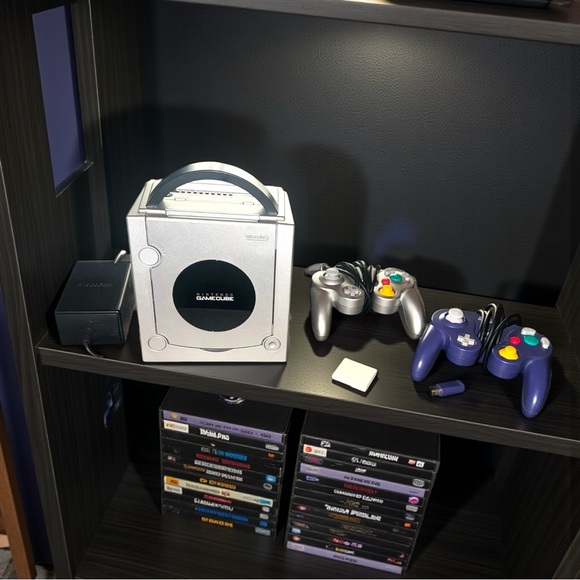 Nintendo Game Cube Platinum Silver Console With 2 Controllers, Fast Ship! EUC - Picture 4 of 13